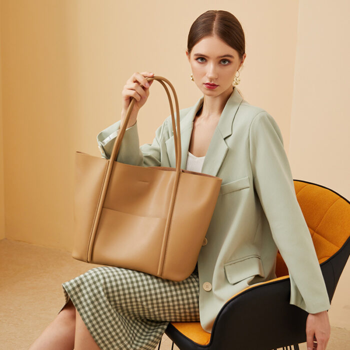Women's Genuine Leather Tote Bag - Image 1