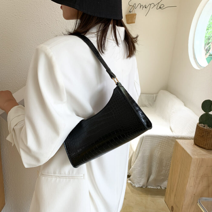 All-match Underarm Female Baguette Bag Retro Shoulder Bag - Image 1