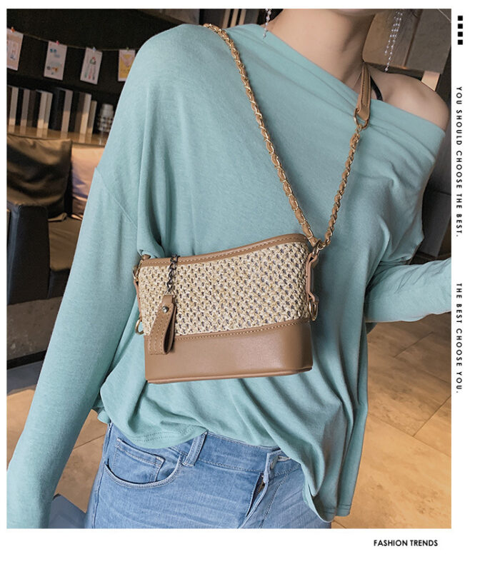 Crossbody straw bag - Image 3