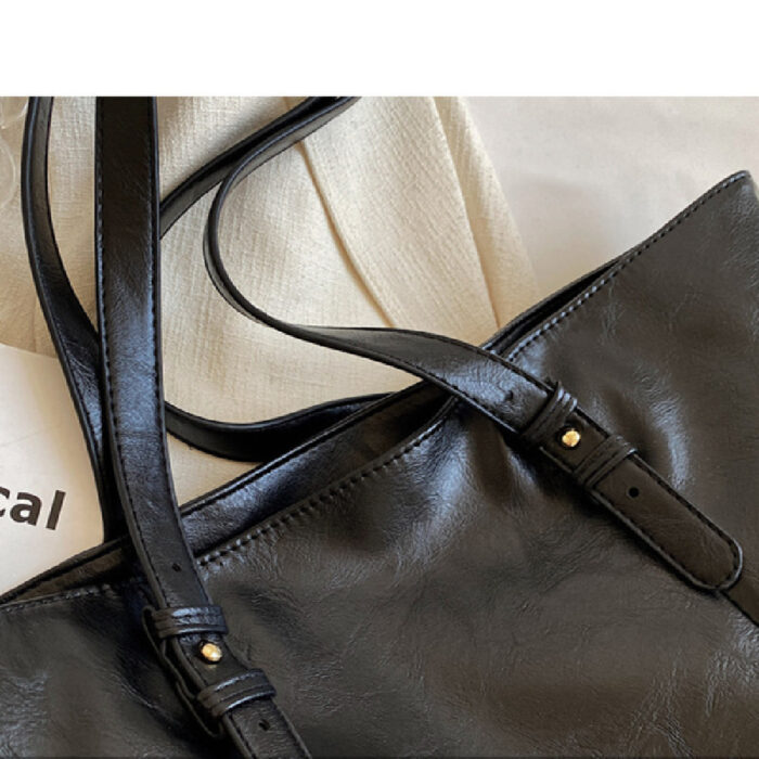 Large Capacity Commuter Portable Tote Bag - Image 8