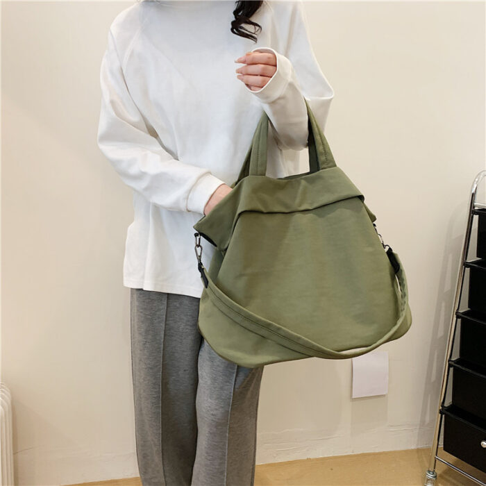 All-matching Fashion Special-interest Casual Large Capacity Student Class Work Commuter Messenger Bag - Image 1