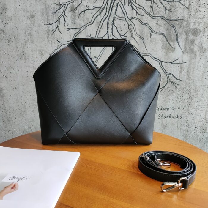 High Capacity Woven Tote Bag - Image 4