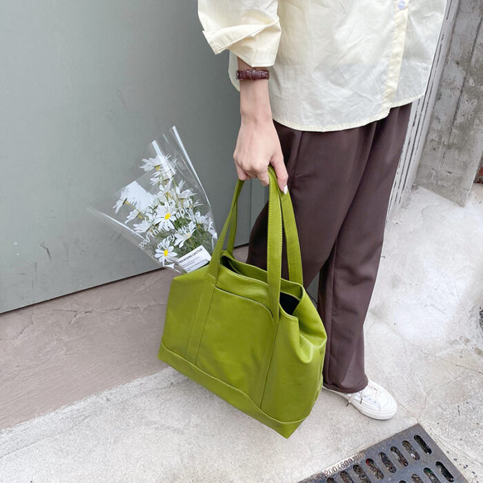 Commuter Travel Cream White Shoulder Bag - Image 3