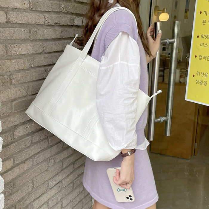 Commuter Travel Cream White Shoulder Bag - Image 2