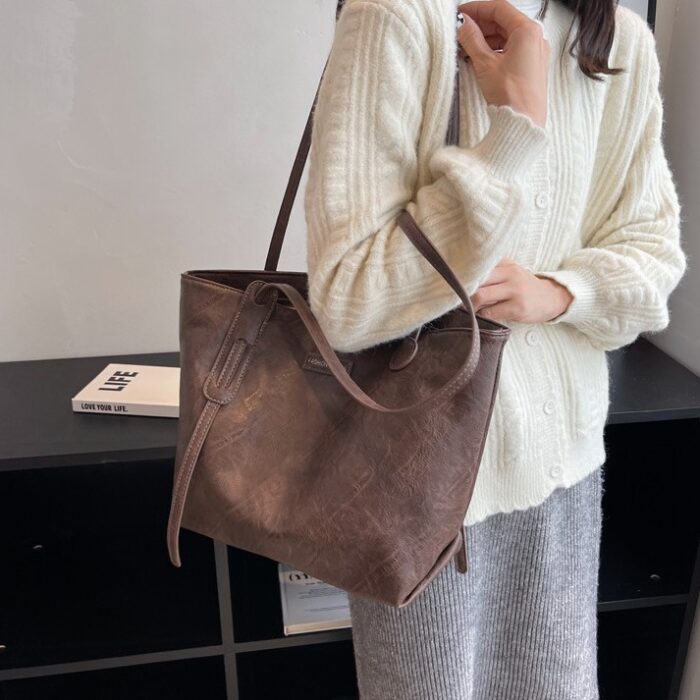 Leisure Retro Commuter Tote Bag - Image 1