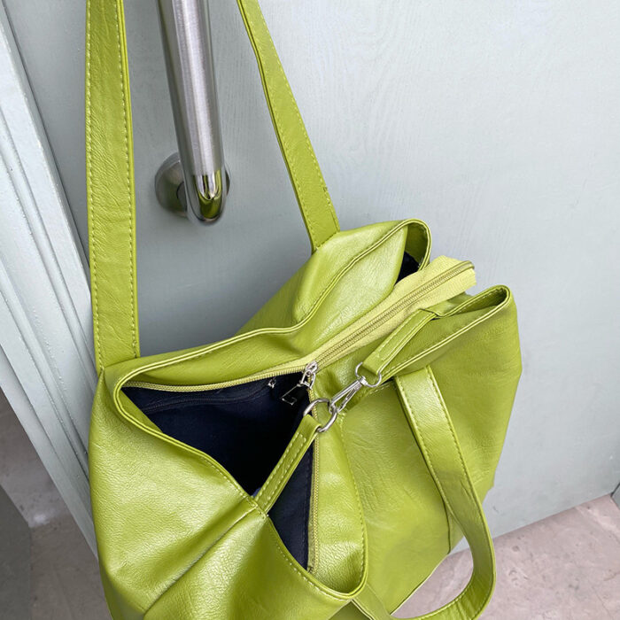 Commuter Travel Cream White Shoulder Bag - Image 6
