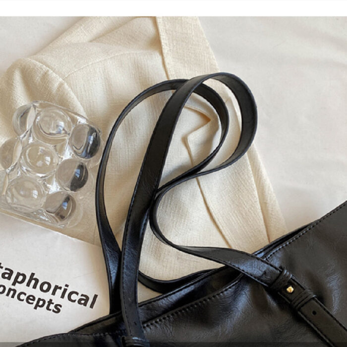 Large Capacity Commuter Portable Tote Bag - Image 7