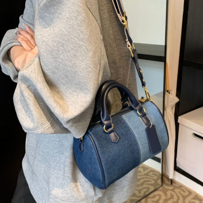 Commuter Handbag Shoulder Messenger Bag - Image 4