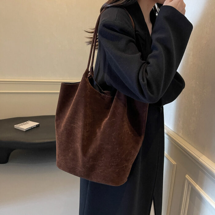 Retro Bags Women's Large Capacity Autumn Simplicity Work Commuter Shoulder Underarm Bag - Image 1