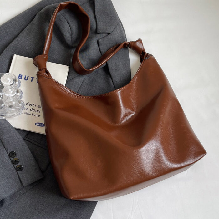 Crossbody Large Capacity Commuter Bag - Image 4