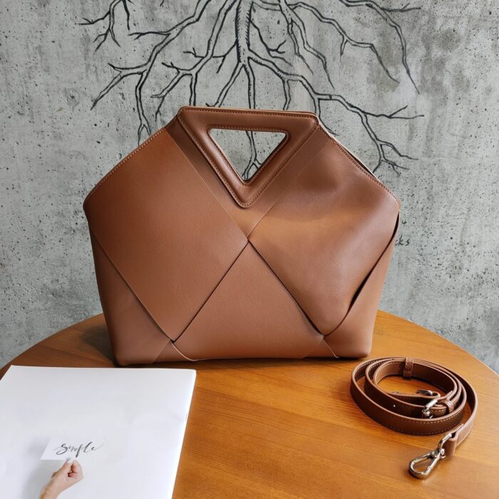 High Capacity Woven Tote Bag - Image 3