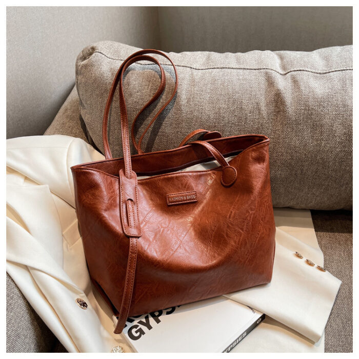Leisure Retro Commuter Tote Bag - Image 7
